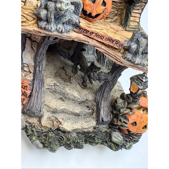 Boyds Bearly Built Villages Punky Boobear"s Haunted Halloween House #19012 Town - Picture 2 of 11